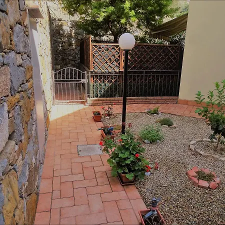 Casa Dei Gatti Civezza